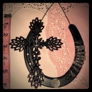 •HANDMADE HORSESHOE AND CROSS HANGING DECORATION•